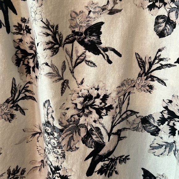 Pretty Tank - Picture 2 of 4